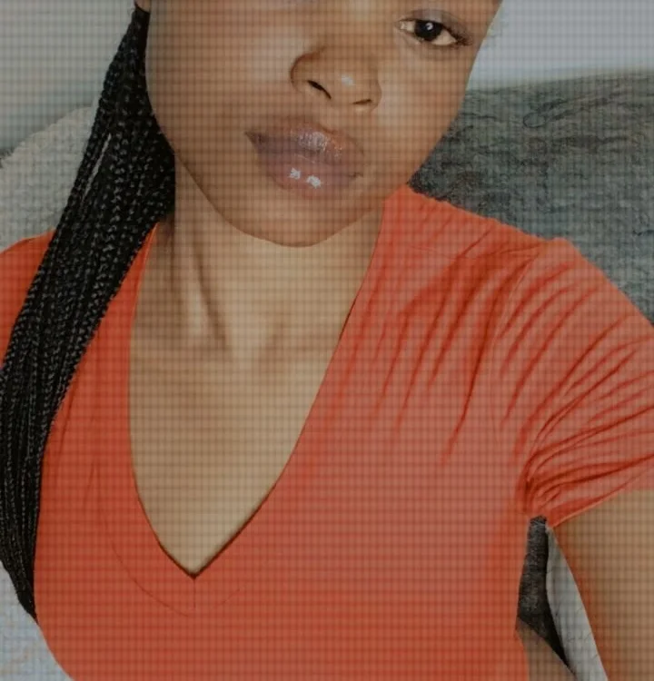 Mona_lissa_'s most recent online preview