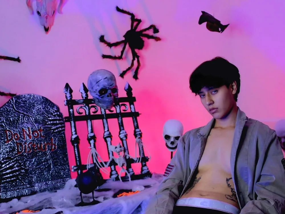 Ghost__Girl_'s Offline XXX Chat