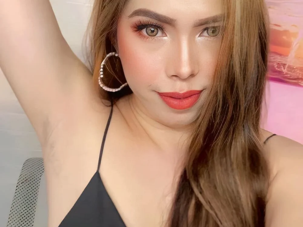 Lucyloore Obrolan XXX Offline