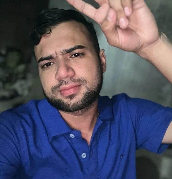 Emiliano1699 offline chatrum