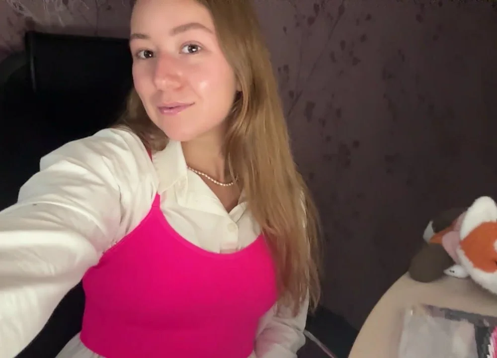 ChereeTyms Adlı Modelin Çevrimdışı XXX Sohbeti