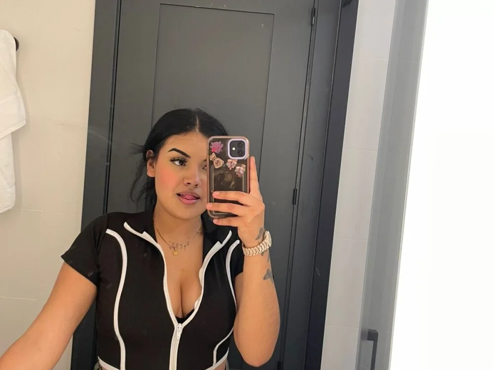 Giannagpn Offline XXX chat