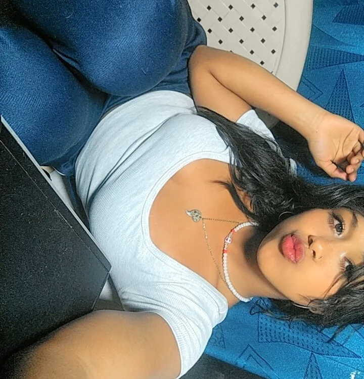 Bayla-hot's Offline XXX Chat