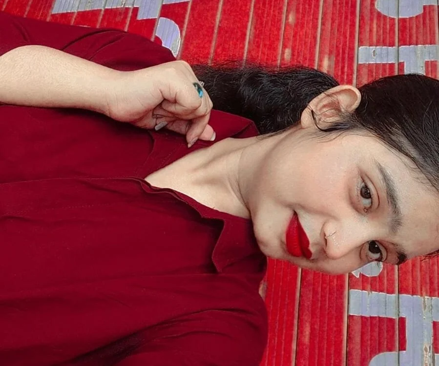 Menka_cut34: офлайн-секс-чат