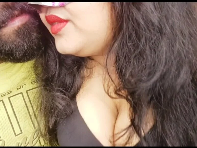 Hotty_Diya Chat XXX offline