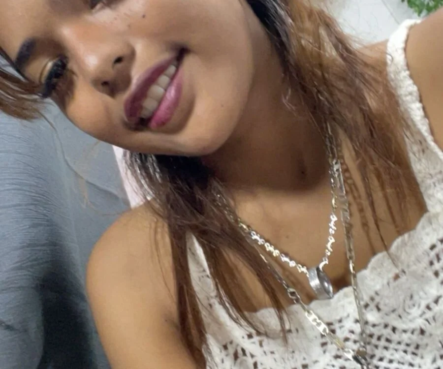 _aleja_x01 Chat XXX offline