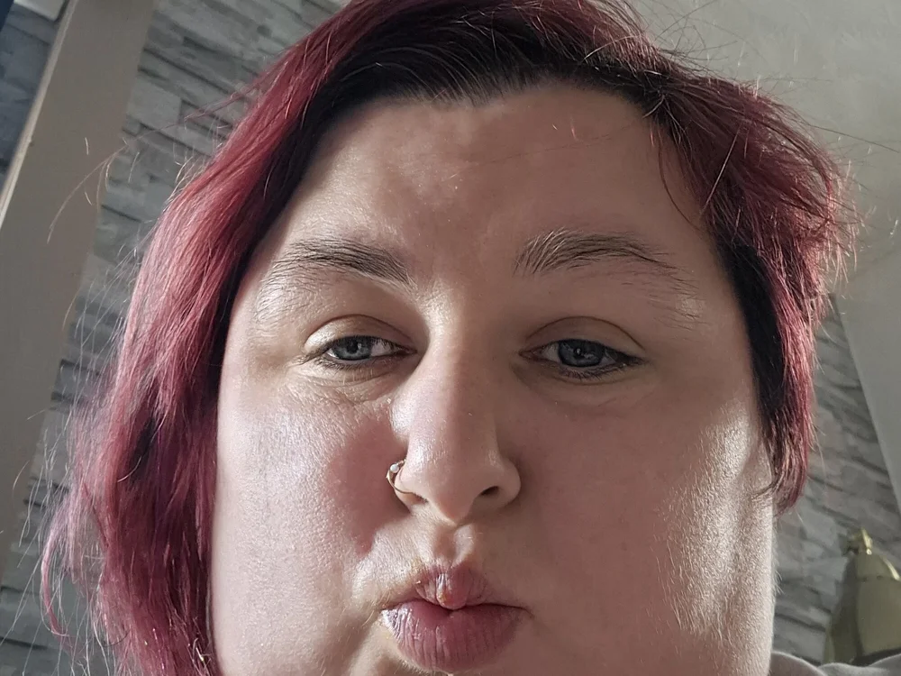 Pumpkin899's Offline Chat Room