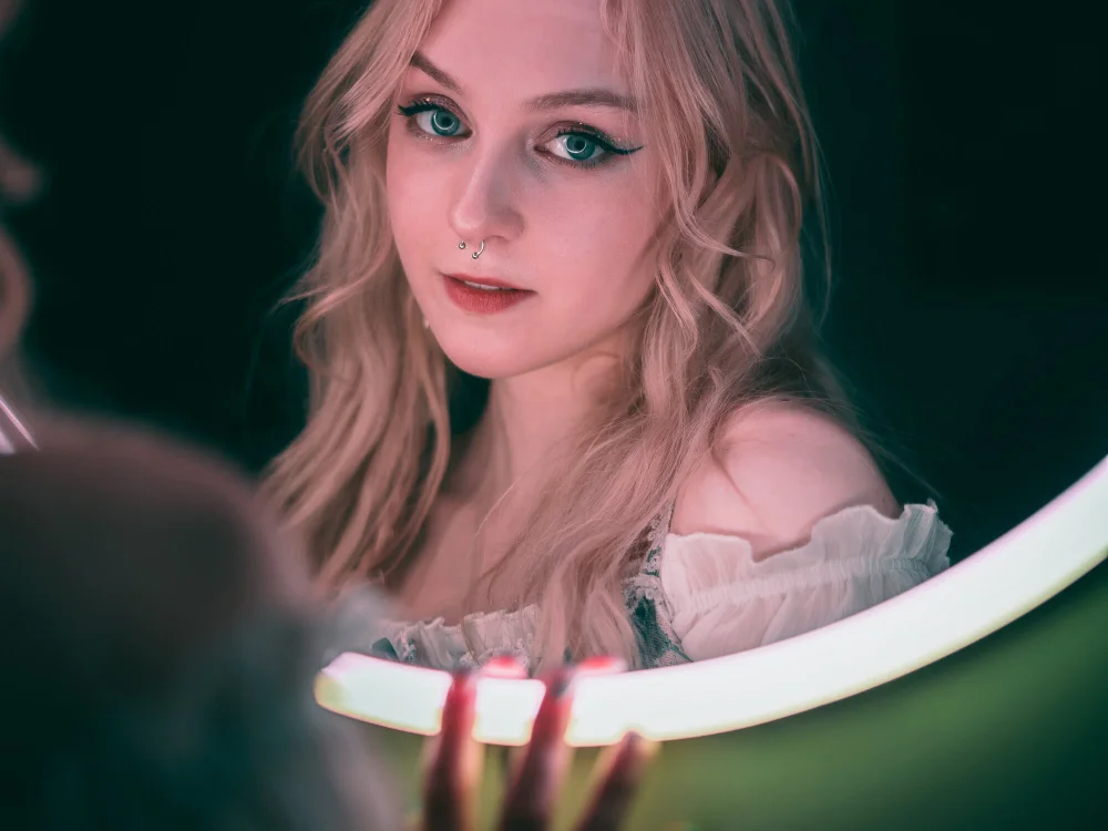 lexyssin's Offline Chat Room