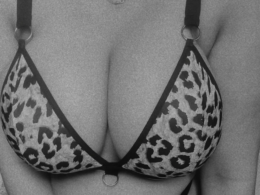 Czat XXX offline – Busty_priya69