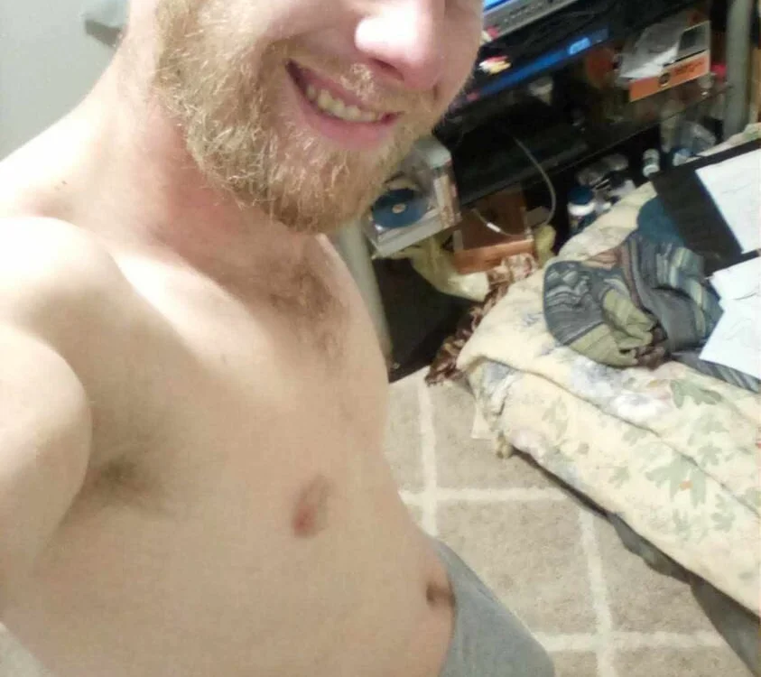 Bigstick86@xh's Offline Chat Room