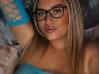 PoppyPlays669's Offline XXX Chat