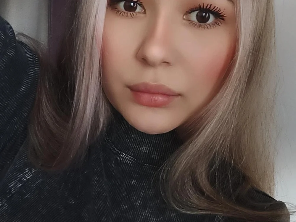 Mi_Anna's Offline Chat Room
