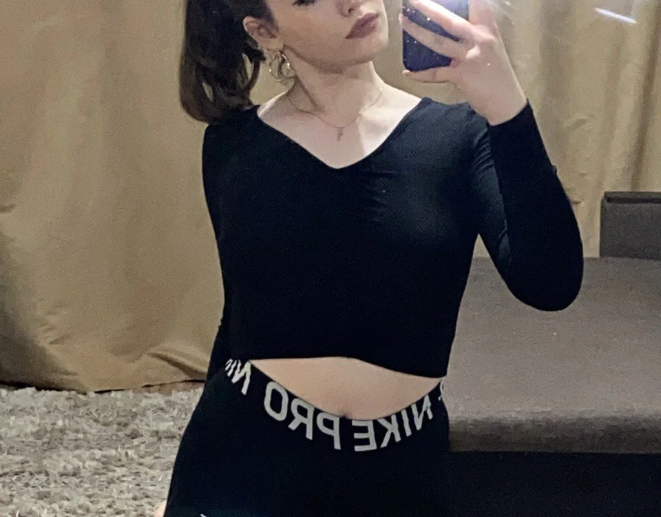 EvelynNel's Offline XXX Chat