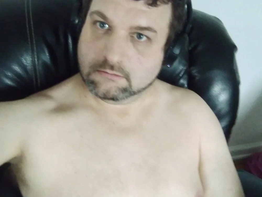 Reds1411 offline chatrum