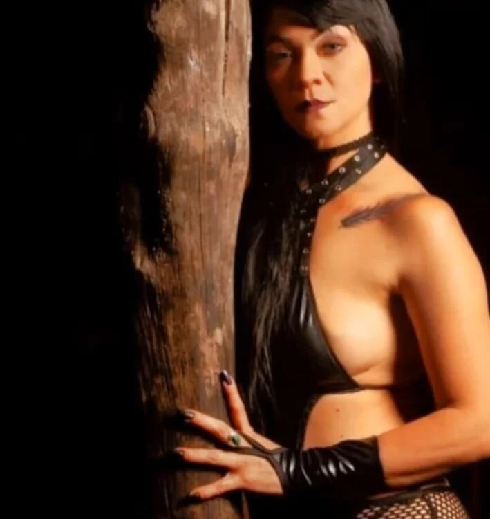 Helachavis' Offline XXX Chat