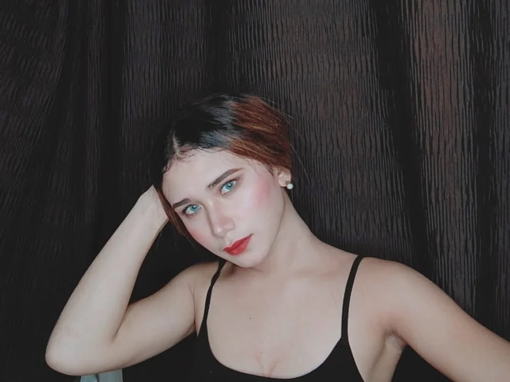 Ur_TransNaughtyx69 Obrolan XXX Offline