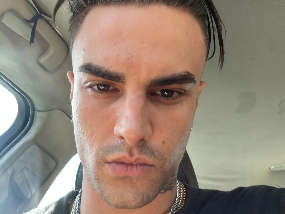 Offline XXX chat modela David_leons