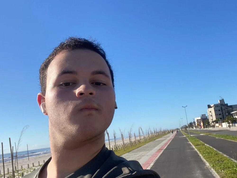 flywithme19 offline XXX-chat