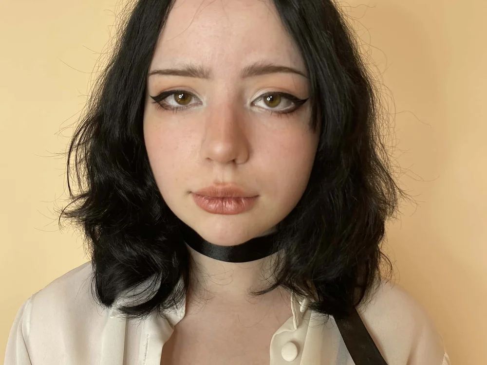 ChloeBarker's Offline Chat Room