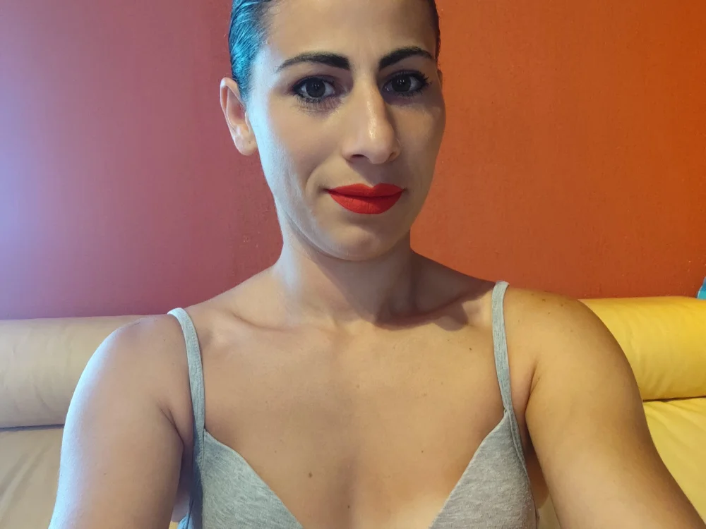 Lovesexy46's Offline Chat Room