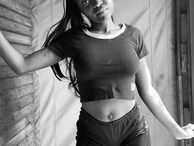 RiRi_002 Male Massage XXX Cam