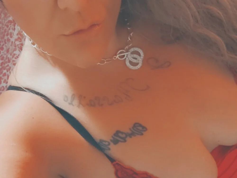 tastetherain37's Offline XXX Chat