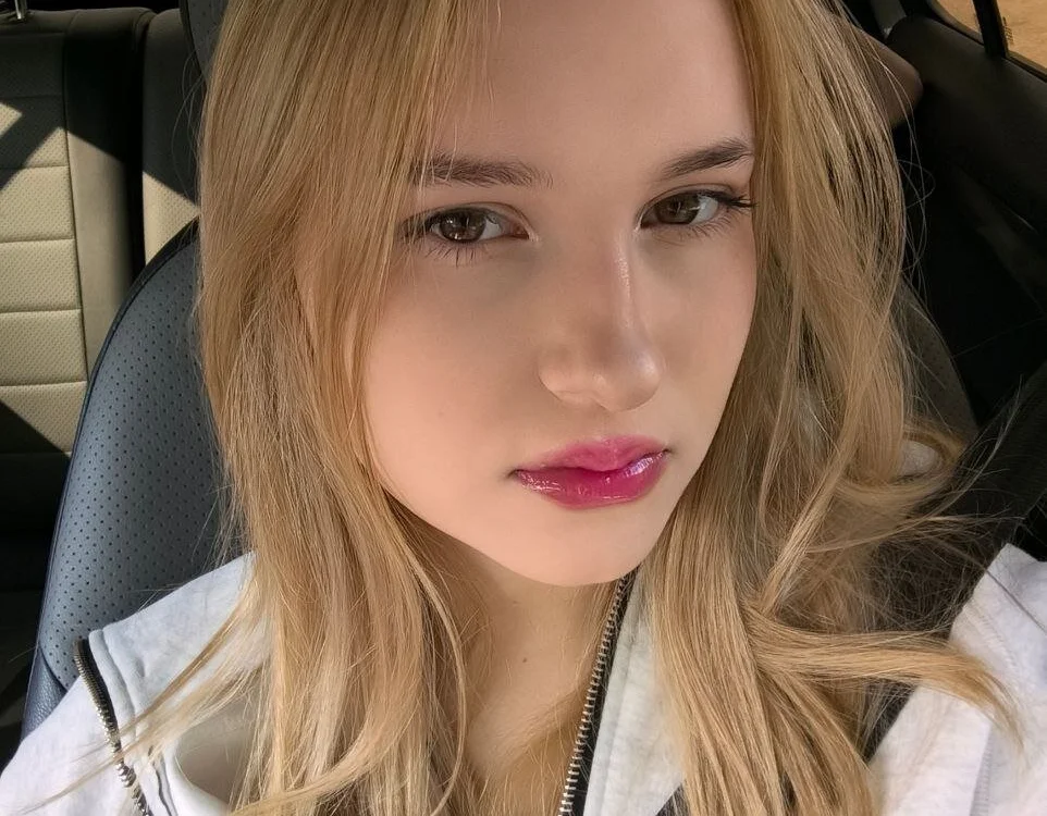 Fimira Adlı Modelin Çevrimdışı XXX Sohbeti