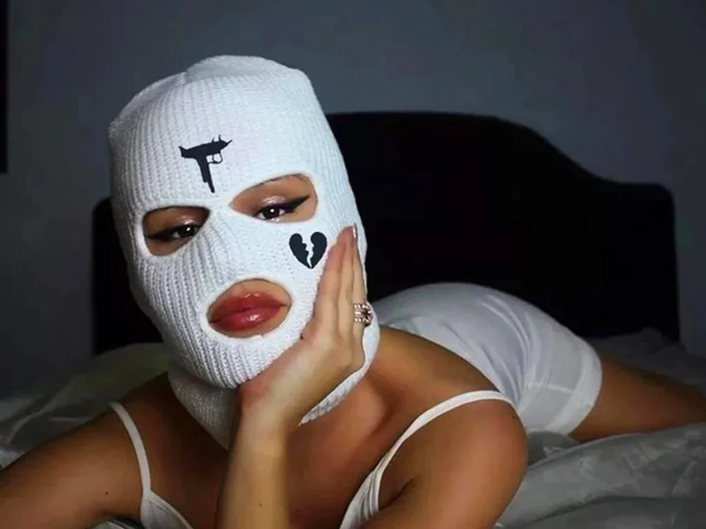 Molly6222's Offline XXX Chat