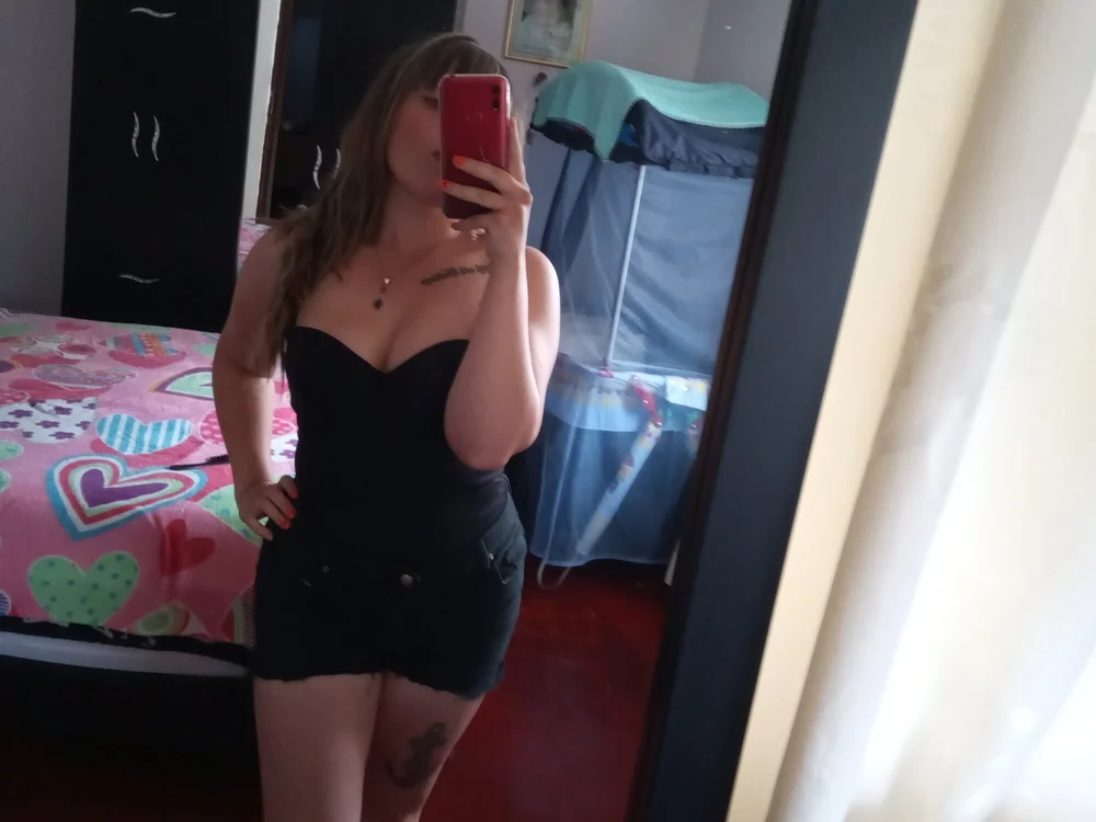 selenaleone's Offline XXX Chat