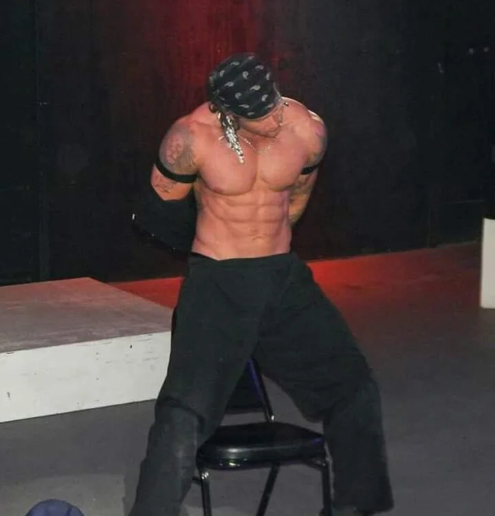 JaxxxRiott's Offline XXX Chat