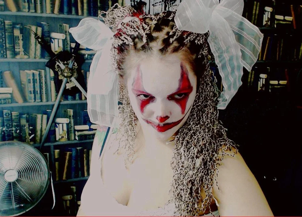 LaraVins' Offline Chat Room