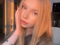 CarolineNine: онлайн-секс-чат