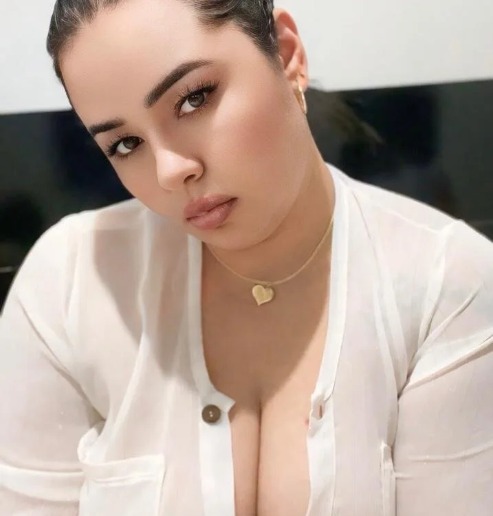 mariferrer's Offline Chat Room