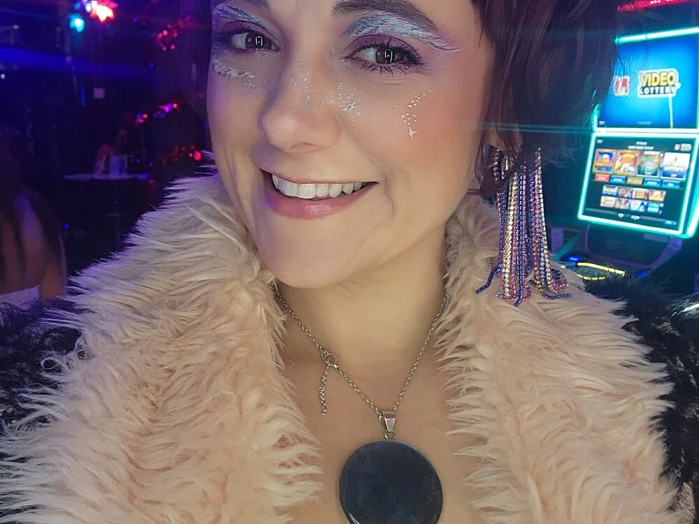 XXX chat uživo modela infinirose