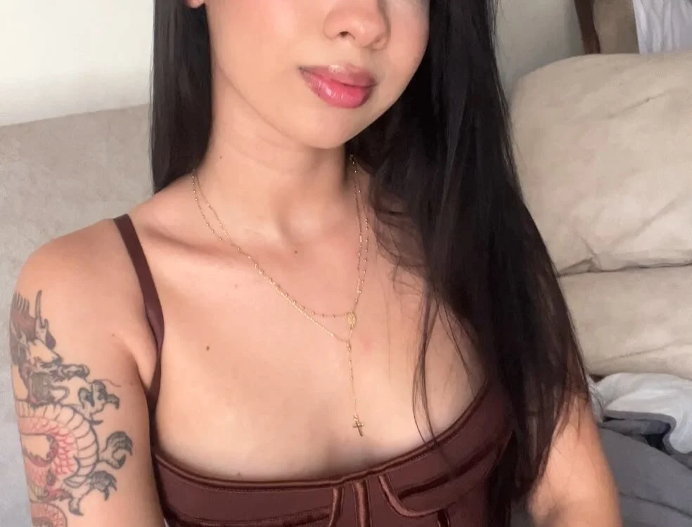 melodylaneee's Offline Chat Room