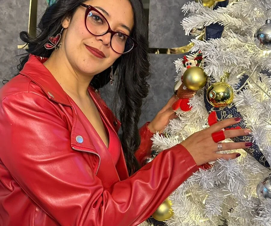 TAMARALEWISMD's Offline XXX Chat