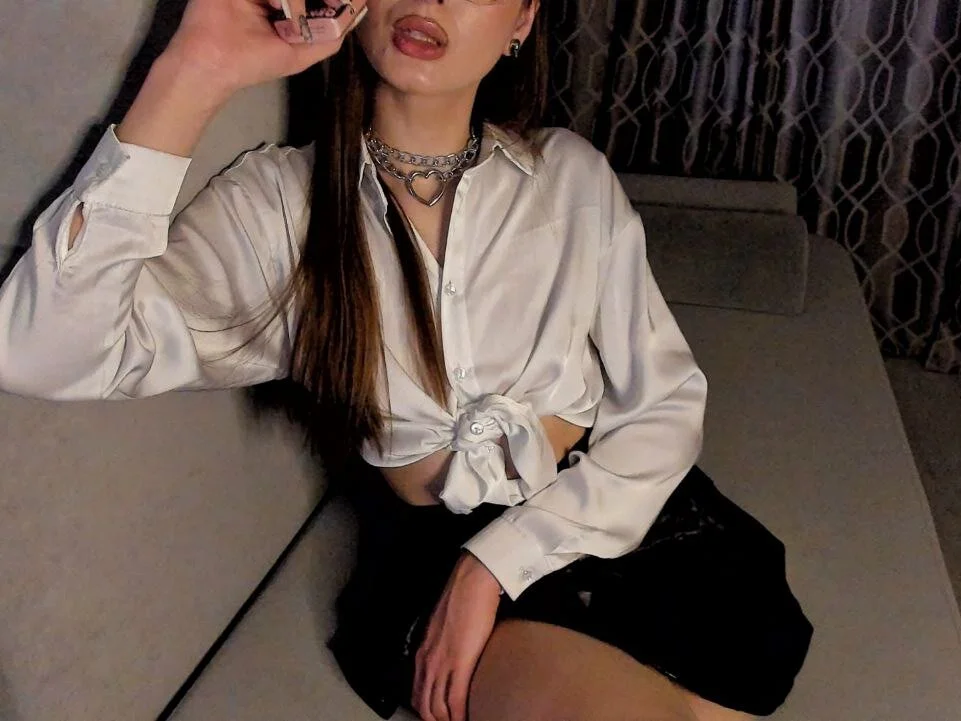 XxxCosmicBitch offline XXX-chat