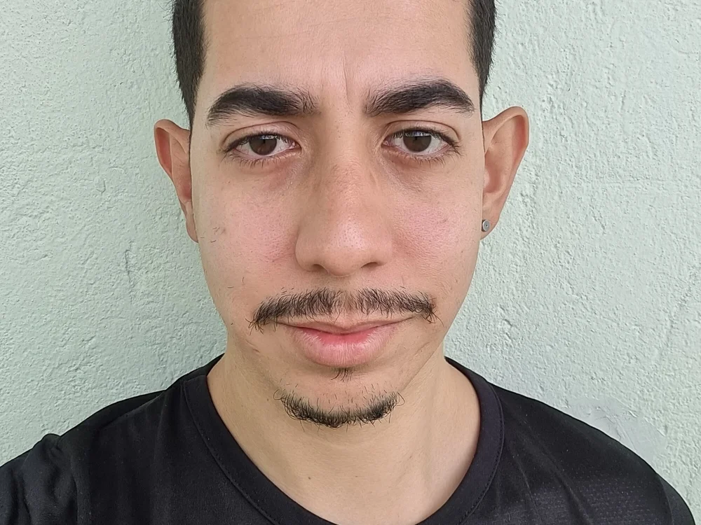 LucasAnonimo30's Offline Chat Room