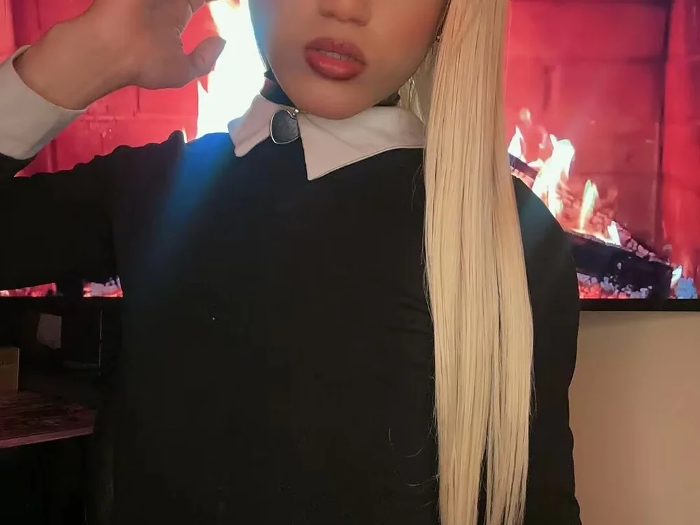 Gaby-queen70's Offline XXX Chat