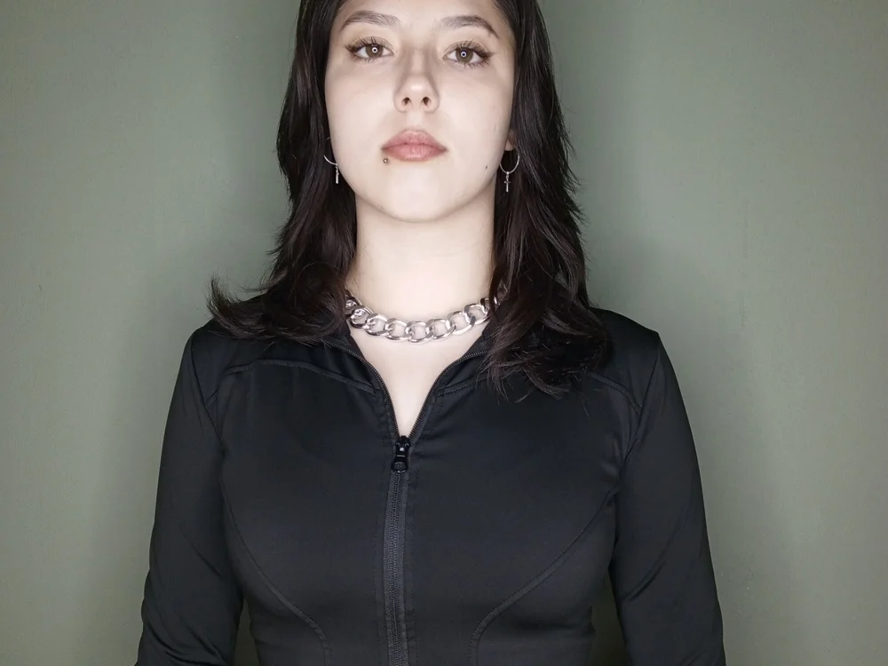 SilviaCoaker's Offline Chat Room
