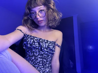 Miamhua-Cat- - white teens