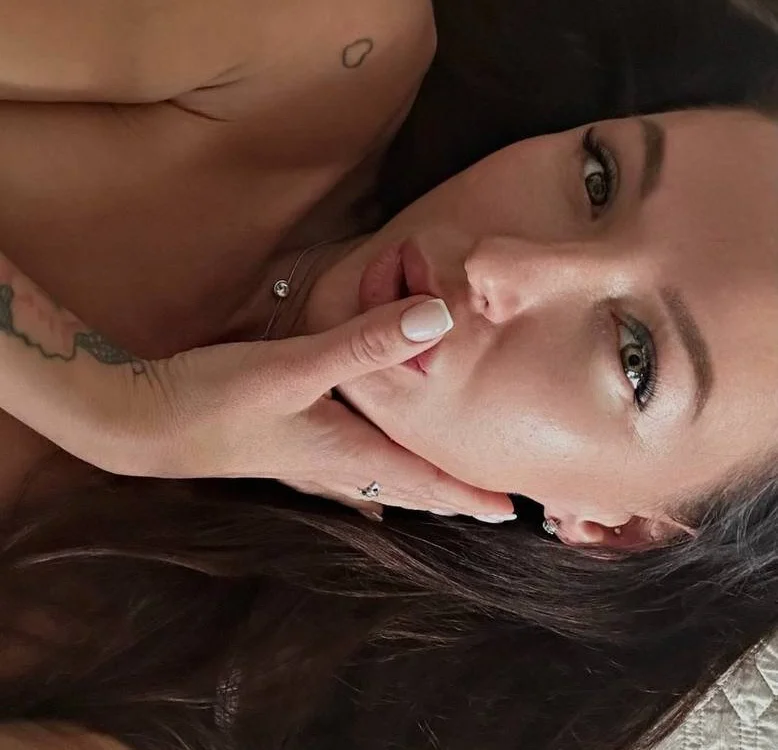 دردشة LinaMoonn_ الجنسية دون اتصال