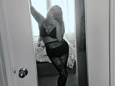 Bridgette03 - curvy white