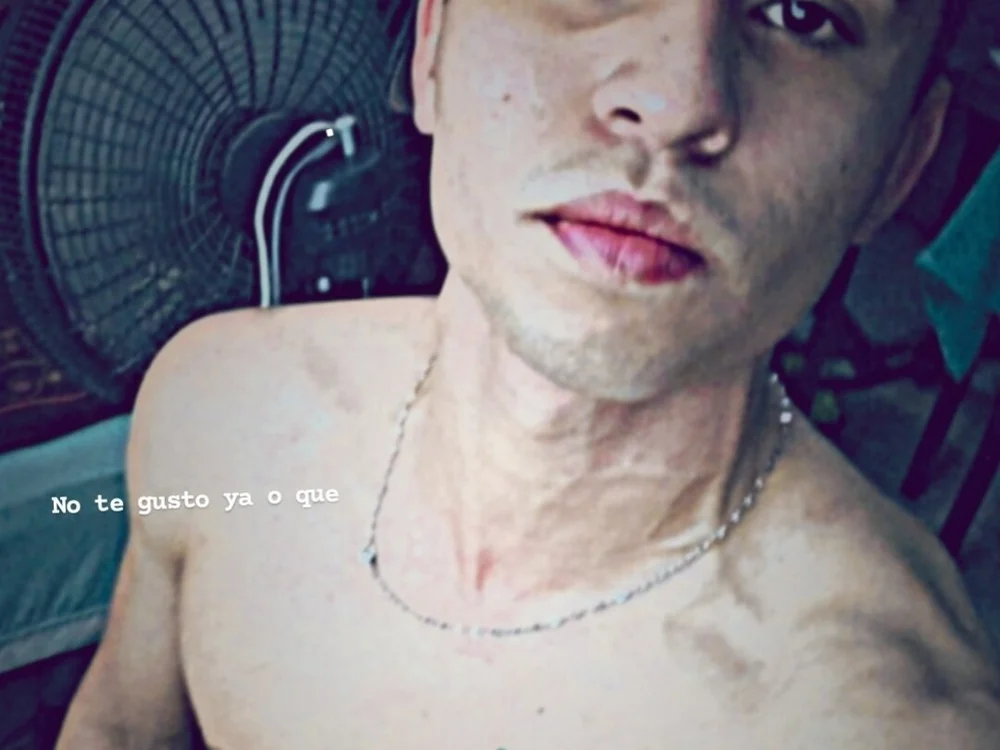 Felipegil1 – Offline XXX chat