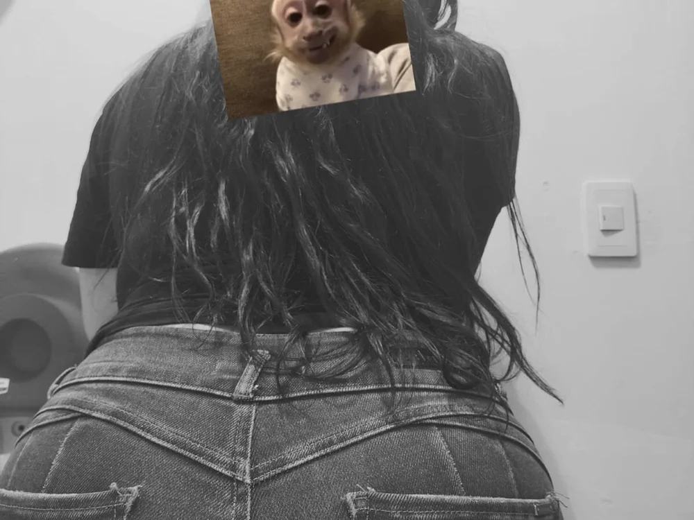 blanquitabere's Offline XXX Chat