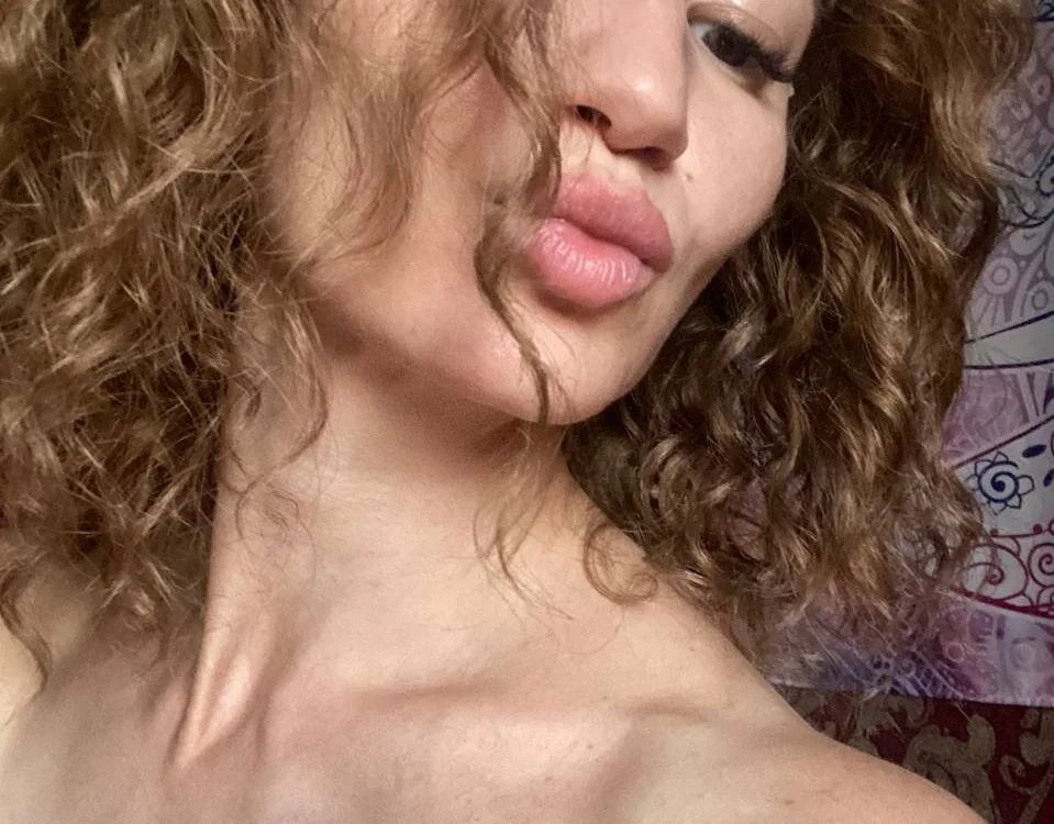 Sofia_Soul: офлайн-секс-чат