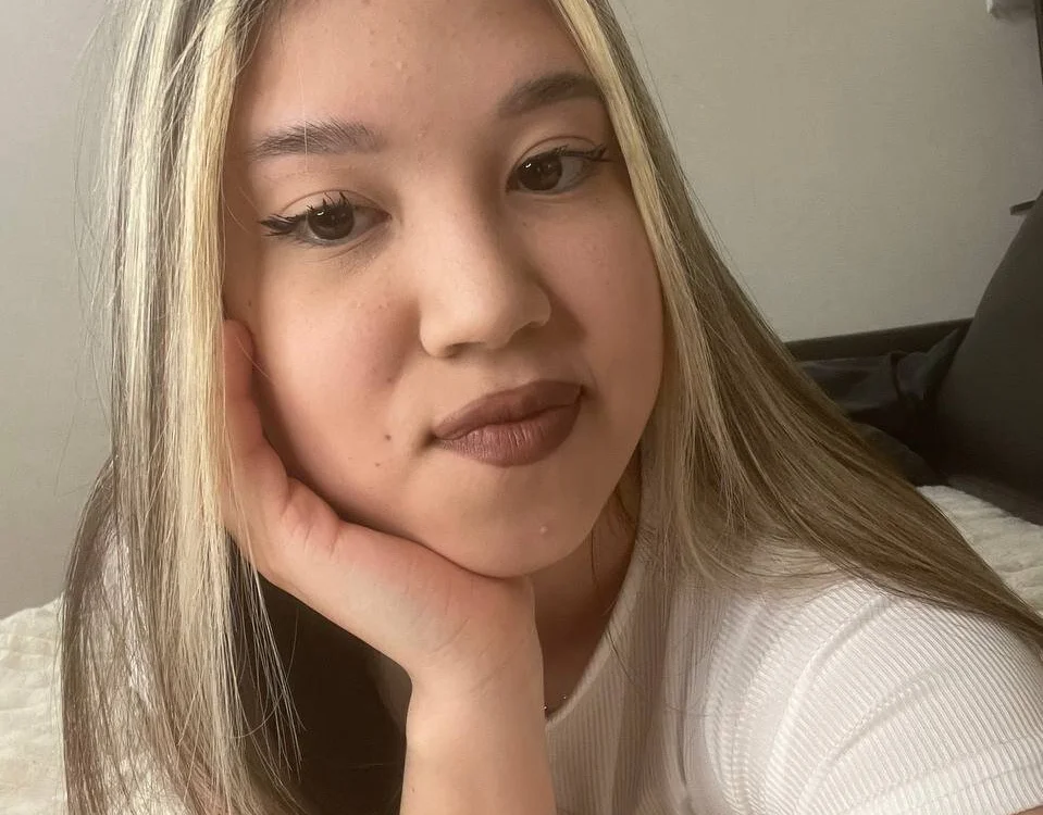 JulianaBlewett's Offline XXX Chat