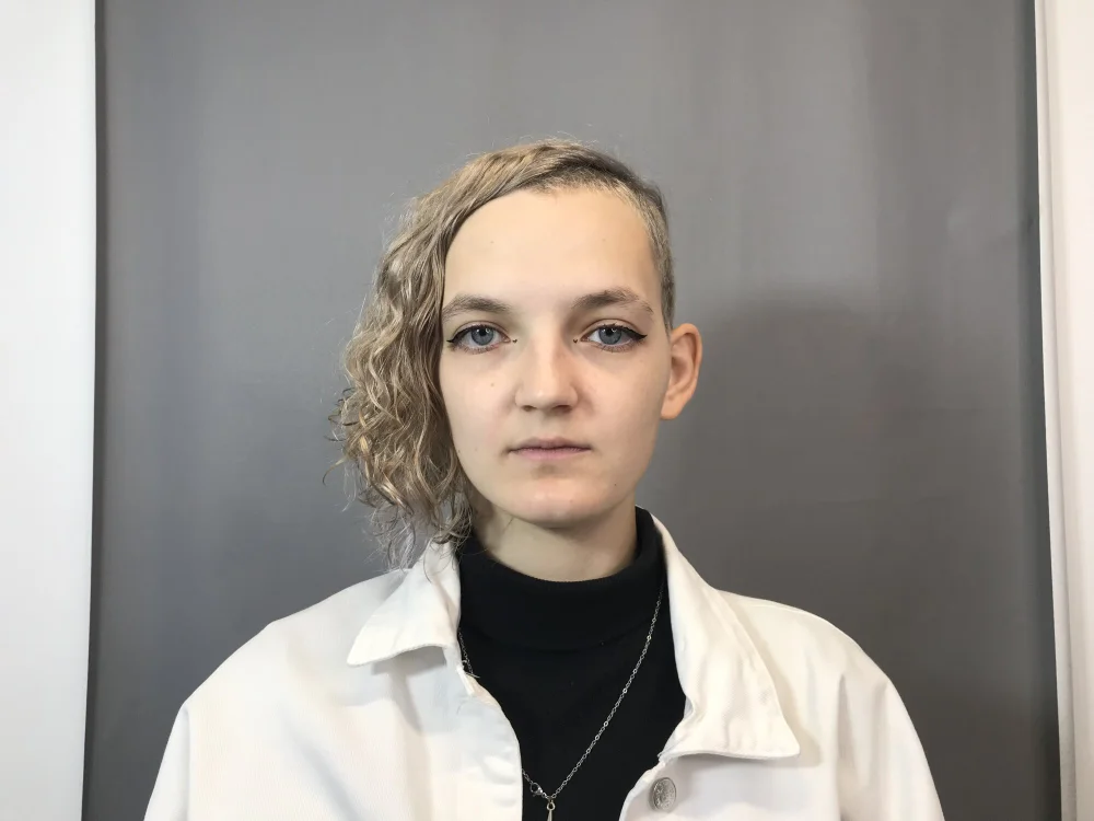LeilaGilbertson offline chatrum