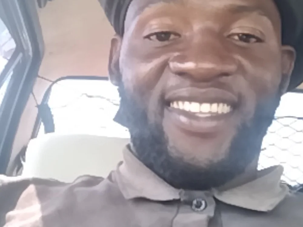 Xitsundzuyo's Offline XXX Chat