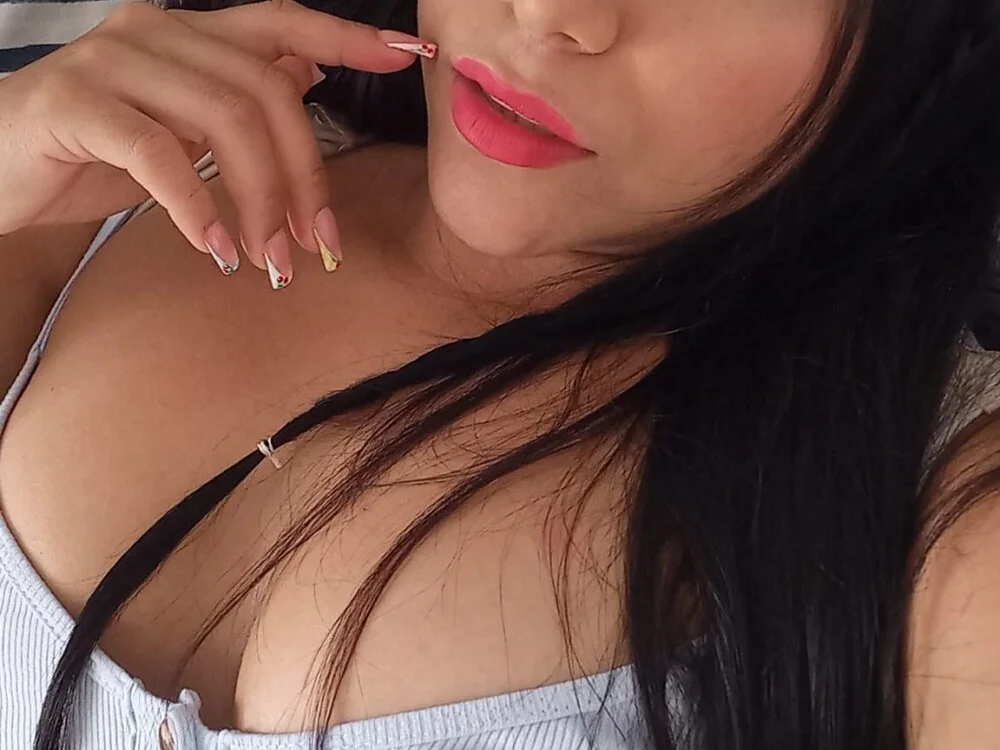 kattislut77's Offline XXX Chat